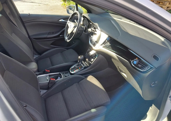 Opel Astra cena 65000 przebieg: 116384, rok produkcji 2018 z Wyrzysk małe 79